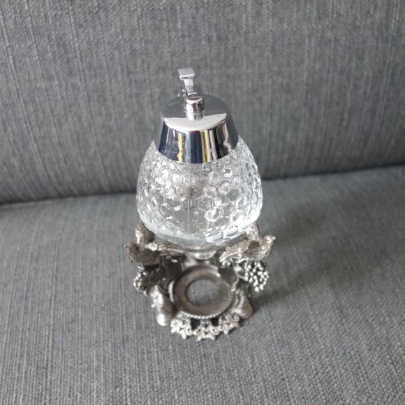 Honey Dispenser with Metal Holder - Picture 4 of 12